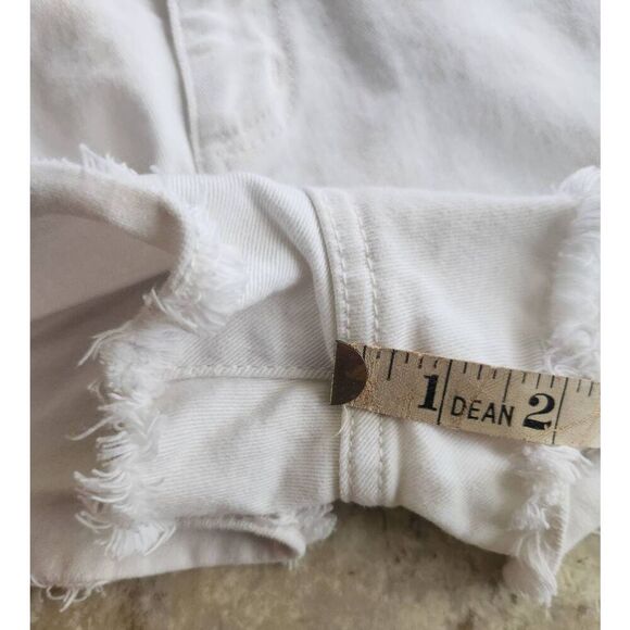 W27 PINK Victoria's Secret white cut-off short denim shorts - Picture 3 of 6